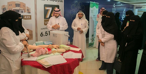محاضرات وورش لتدريب الكادر التمريضي في المراكز الصحية لرفع مستوى الأداء