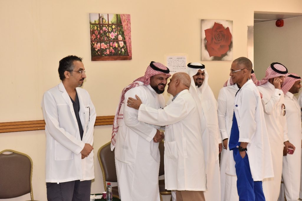 مستشفى الملك سلمان بالرياض يقيم حفل معايدة لمنسوبيه