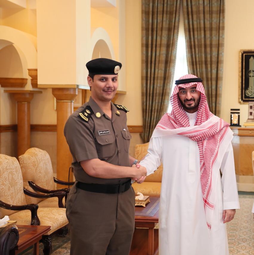 نائب أمير منطقة مكة المكرمة يهنئ الغامدي