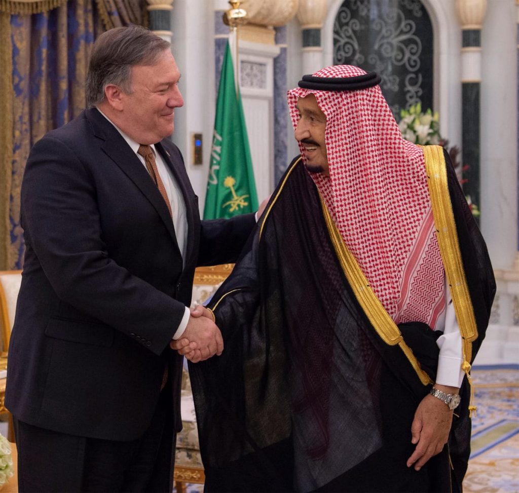 خادم الحرمين الشريفين يستقبل وزير الخارجية الأمريكي