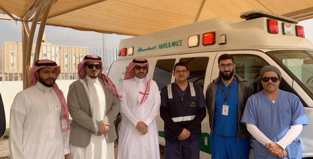 مستشفى المزاحمية العام يدشن مركز النقل الإسعافي