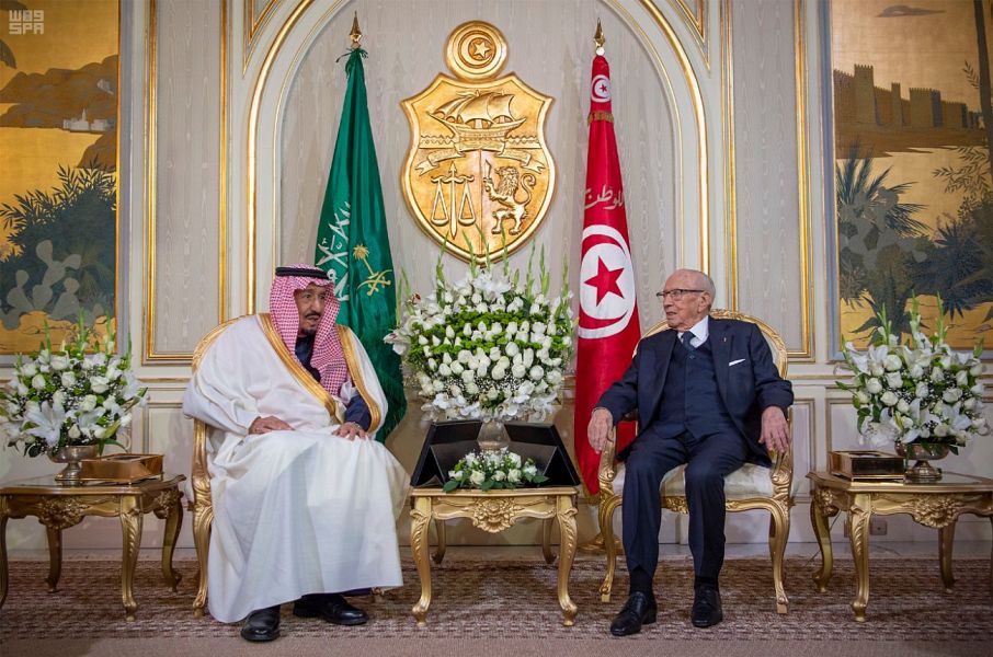 خادم الحرمين الشريفين والرئيس التونسي يعقدان جلسة مباحثات