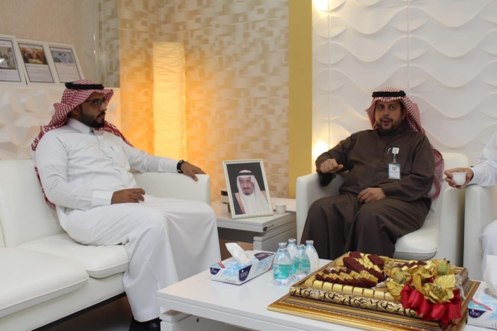 توقيع عقد شراكة مجتمعية بين صحة الرياض ومؤسسة السيف التجارية