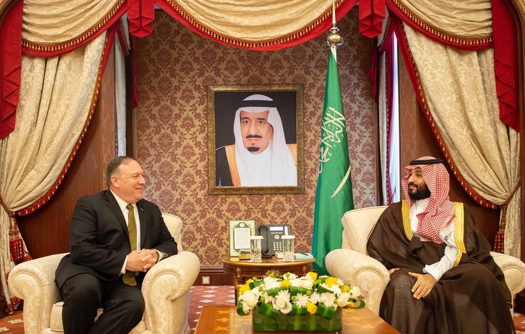 ولي العهد يلتقي وزير الخارجية الأمريكي ويؤكدان على تصديهما للنشاطات الإرهابية الإيرانية