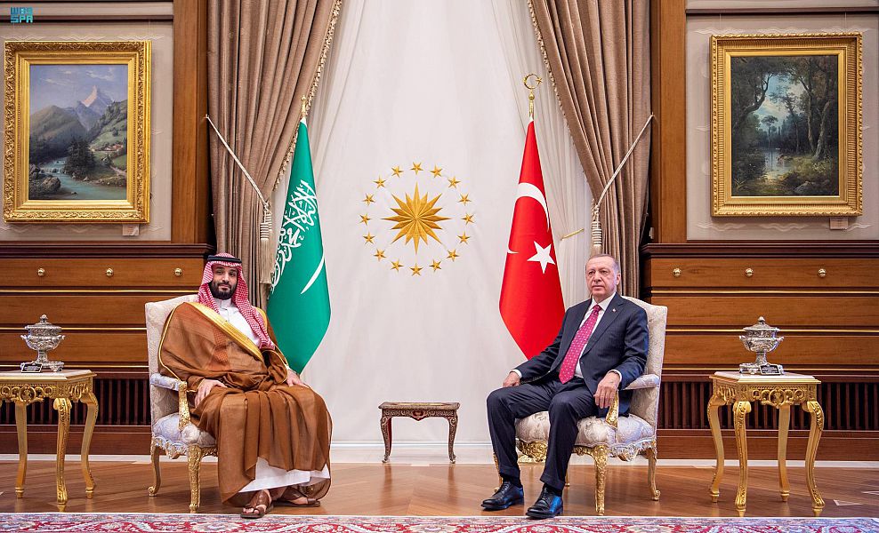 ولي العهد يلتقي الرئيس التركي ويبحث معه العلاقات الثنائية بين البلدين