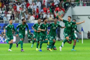 الأخضر يسجل فوزا مهما على نظيره العماني في افتتاح مبارياته في نهائيات كأس آسيا