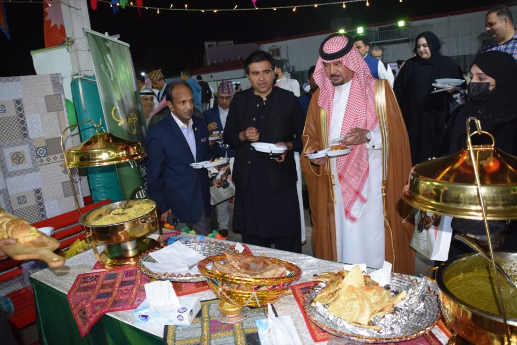 مهرجان نادي قناصل آسيا للمأكولات والموسيقى يعرض الثقافة الآسيوية في القنصلية الباكستانية بجدة